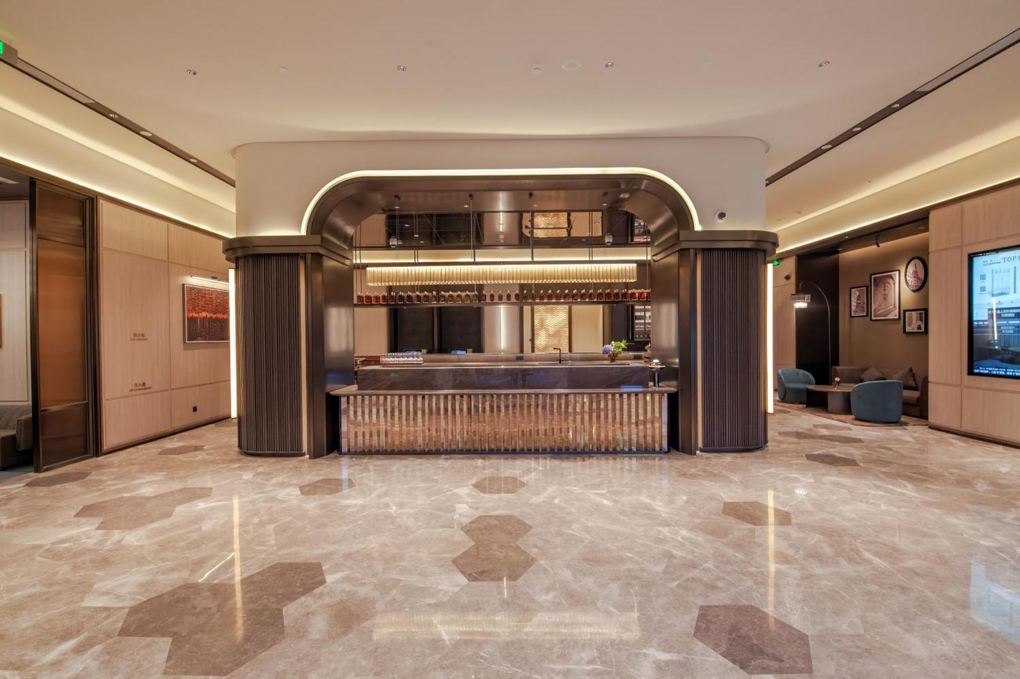 Orange Crystal Hotel, Nanjing Road Pedestrian Street, The Bund, 4* Shanghai